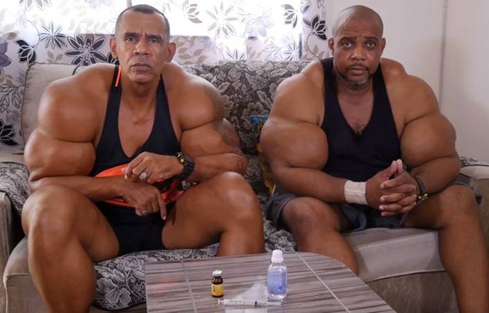 Brazilian brothers turn themselves into 'Hulk' after being addicted to  inject muscle-building chemicals