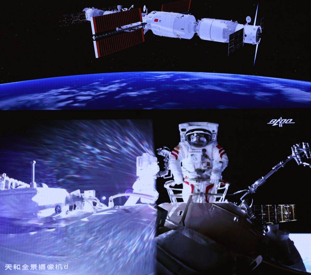 7月4日,劉伯明、湯洪波先後從天和核心艙節點艙成功出艙,完成在機械臂上安裝腳限位器和艙外工作台等工作。