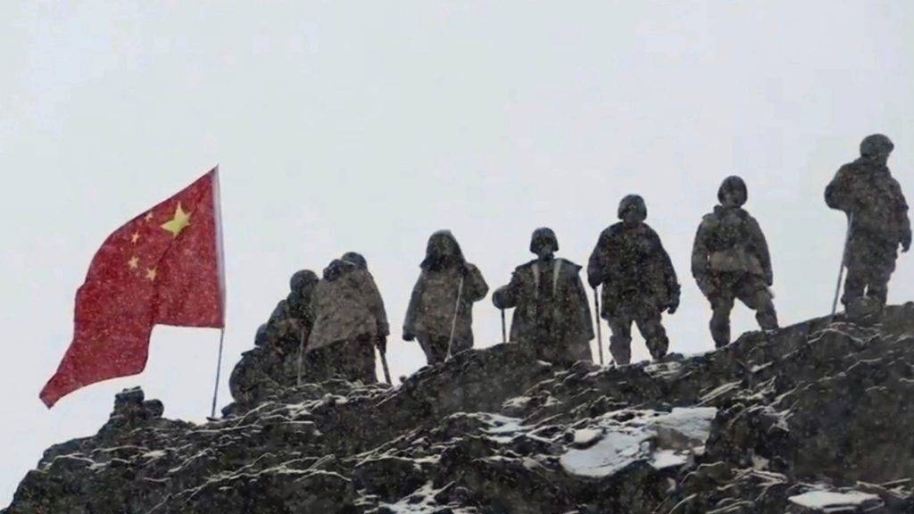 解放軍士兵邊境防守。(微信@西線兵鋒)