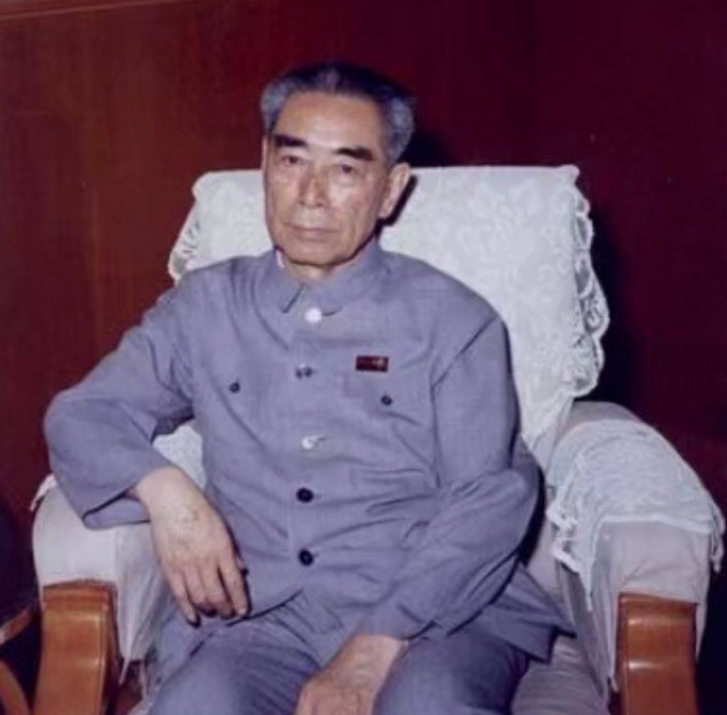 周恩來。