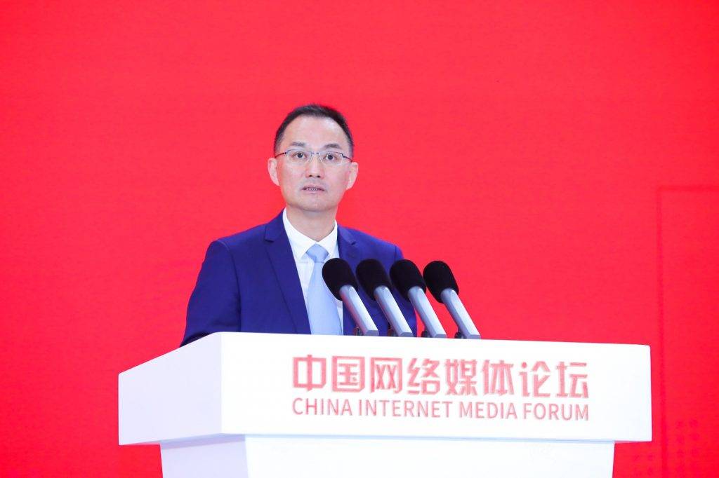 鳳凰衛視事局主席兼行政總裁徐威發表演講。