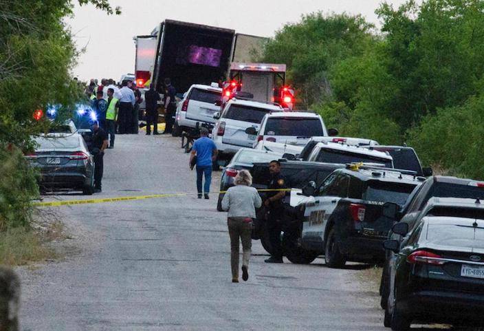 美國警方在得州聖安東尼奧市郊區的一輛卡車內發現46具移民屍體。