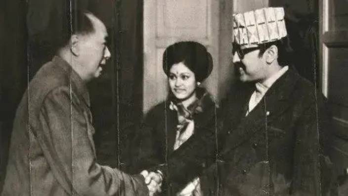 國家領導人毛澤東會見尼泊爾國王比蘭德拉。