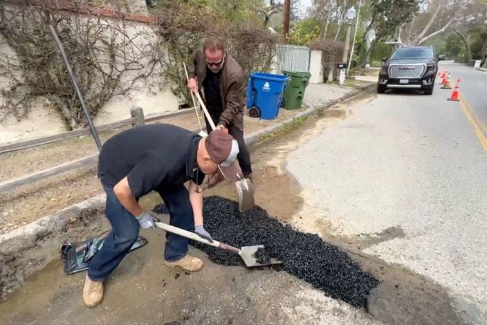 “Arnold Schwarzenegger takes action to fill LA’s potholes: Lessons on American Infrastructure for China”