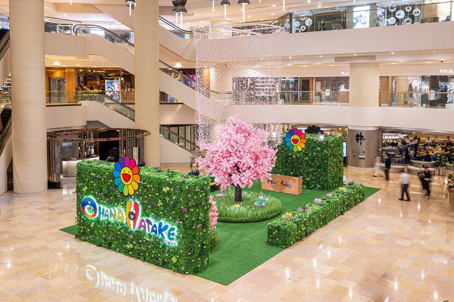 Pacific Place Field of Flowers The first-ever Takashi Murakami’s Ohana Hatake pop-up in Hong Kong 