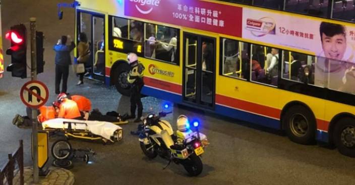 荃灣巴士撞單車男 6人傷