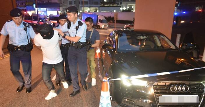 青年疑遭人挾持上車 警葵涌截兩車拘六人
