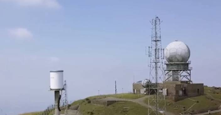 天文台自動氣象站 靠「搖搖板」「氹氹轉」收集數據