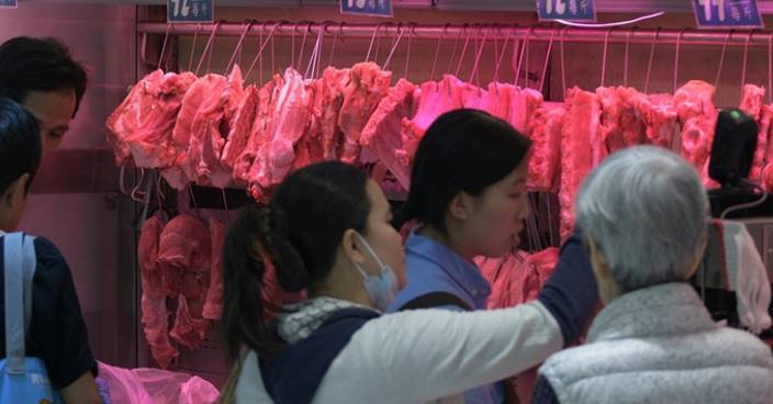 肉枱吊賣難分新鮮豬定冰鮮豬  議員促發牌條件須規管銷售方式