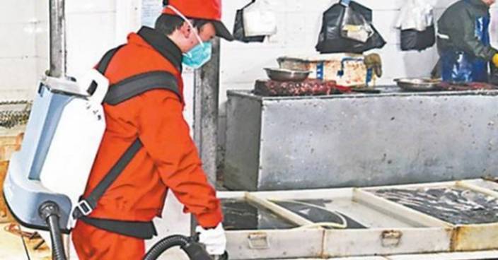 武漢農貿花鳥市場全方位消毒 嚴防疫情蔓延