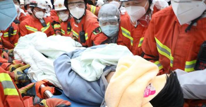 福建泉州酒店冧樓事故 男子被困68小時獲救
