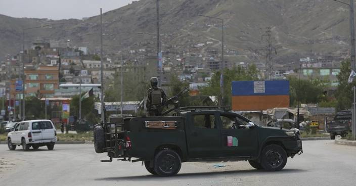 塔利班宣布與政府軍停火３天