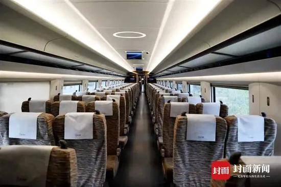 時速350！最快62分鐘！成渝高鐵直達「復興號」發車