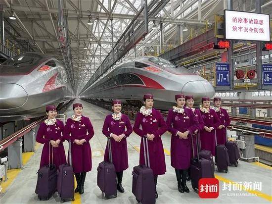 時速350！最快62分鐘！成渝高鐵直達「復興號」發車