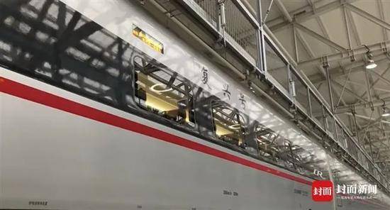 時速350！最快62分鐘！成渝高鐵直達「復興號」發車