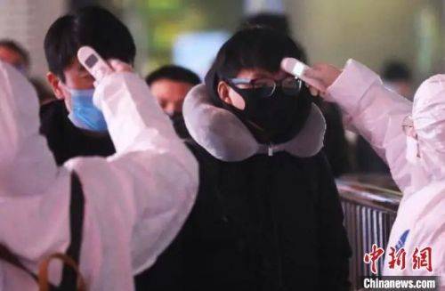 春運搶票迎來高峰！我卻還在觀望能不能回家…