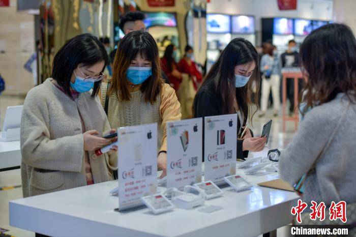 元旦假期首日：海南離島免稅購物人氣旺