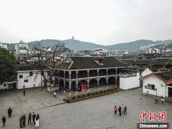 春遊去哪？這八條高速公路藏著「詩和遠方」