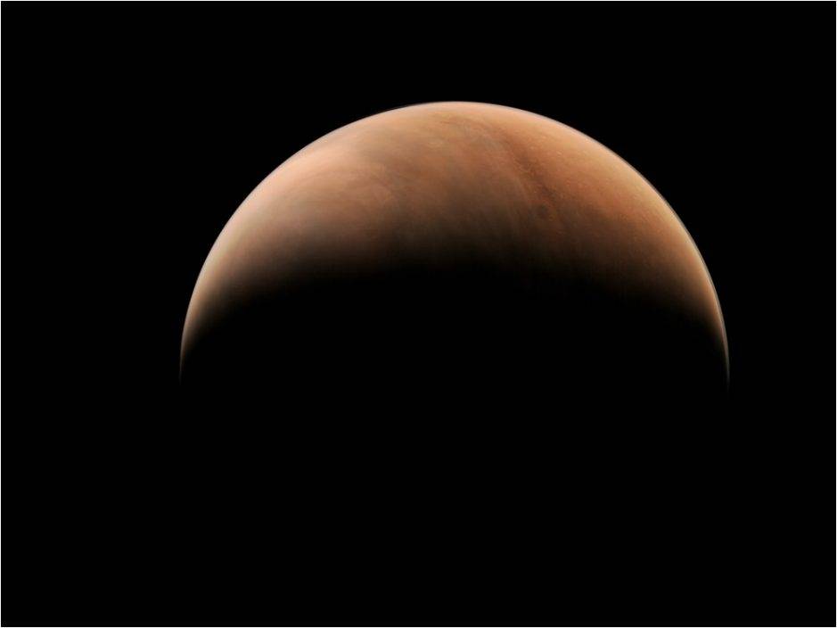 「天問」攝得火星側身圖片