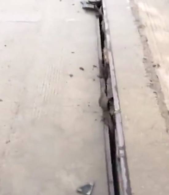 哈爾濱一座大橋出現垮塌，疑為冰排撞擊導致