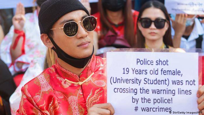 緬甸知名男模白因挺民主示威被捕 判3年勞改