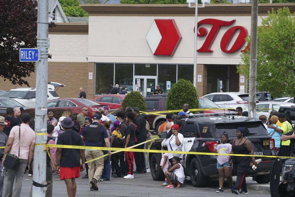 美國水牛城超市發生槍擊 至少10死3傷