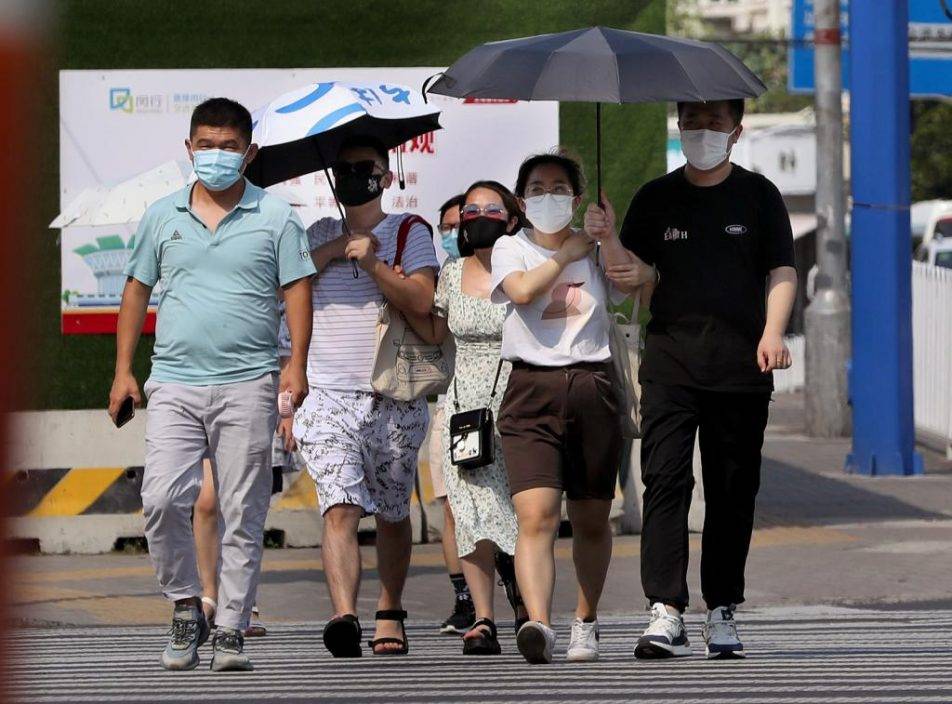 上海發出今年首個高溫紅色預警 長三角多地酷熱40℃