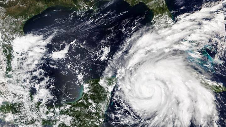颶風伊恩登陸古巴威力升級 佛州嚴陣以待防災 