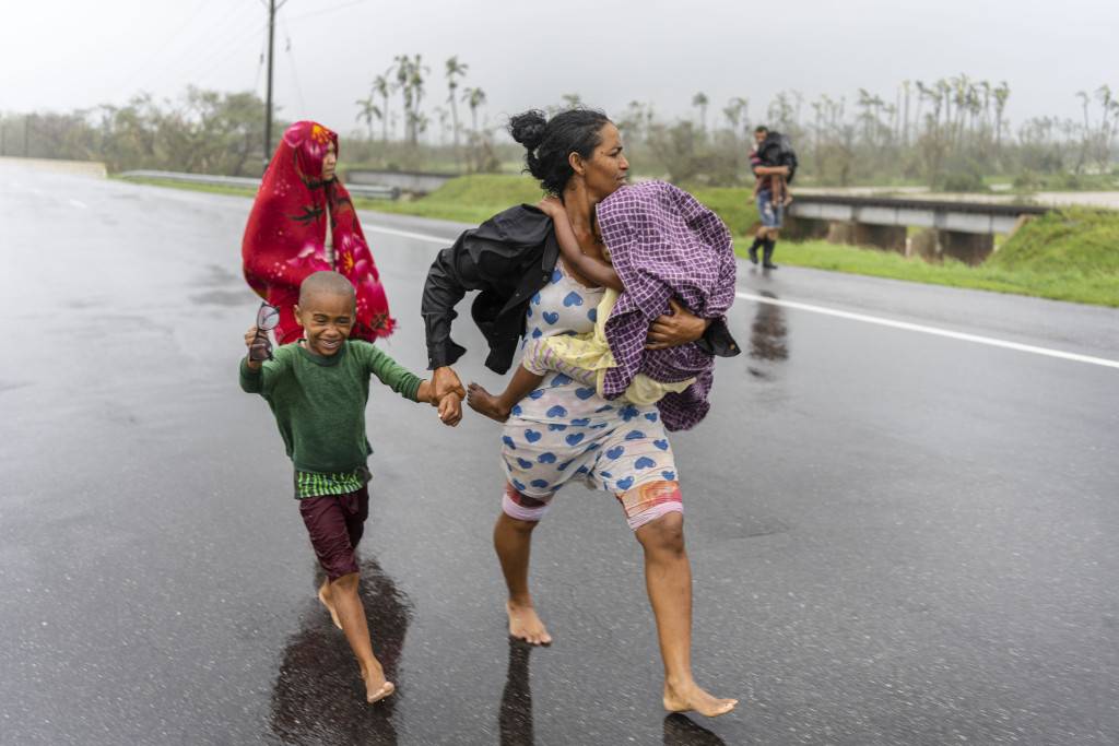 3級颶風「伊恩」撲佛州 古巴至少1死百萬人停電