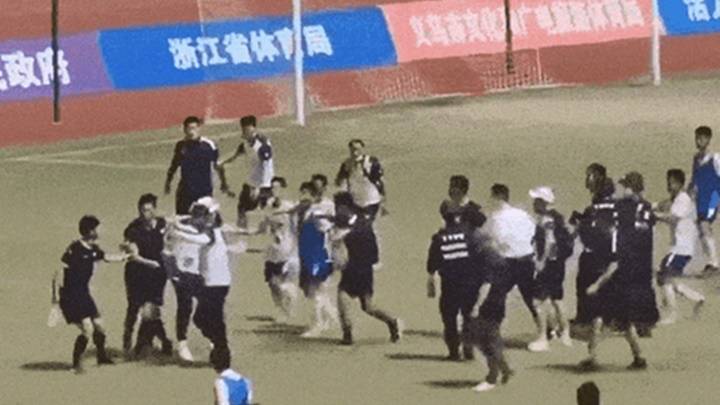 浙省運會足球員不滿賽果追打球證拒領獎 組委會開展調查 