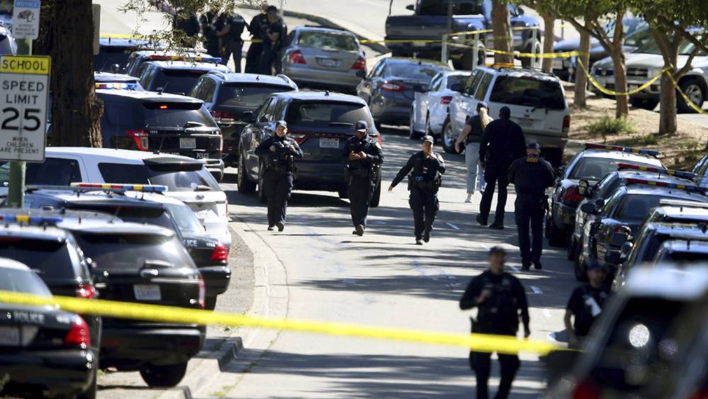 美國加州奧克蘭爆校園槍擊案 至少6人受槍傷