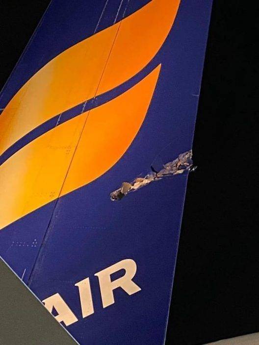 倫敦機場兩客機擦撞 大韓航空滑行撞冰島客機機尾致損毀