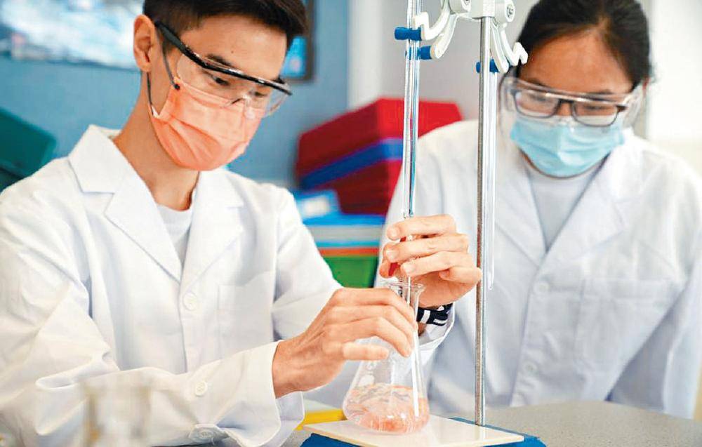 ﻿英國高考課程科目少 ﻿考期彈性中四生可考