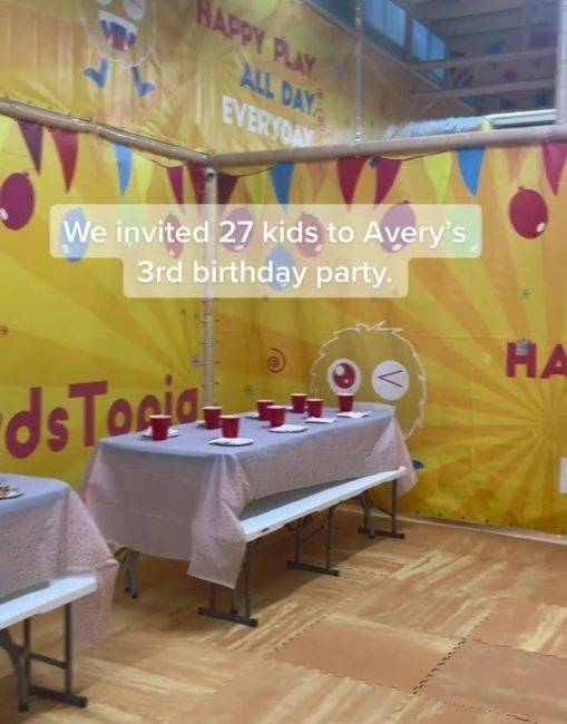 為3歲女兒辦生日派對 邀27人無人到 美網紅媽心碎：只能抱抱女兒