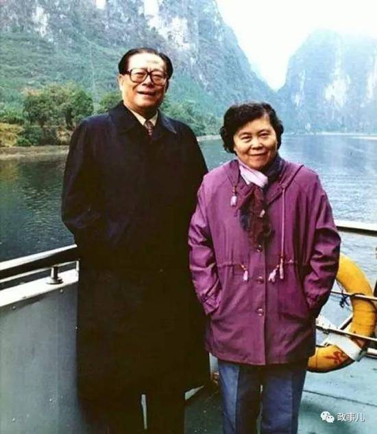 江澤民逝世｜世界最低調第一夫人 王冶坪默默相伴70年