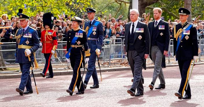 British media: Charles III decides to oust Prince Andrew from Buckingham Palace |