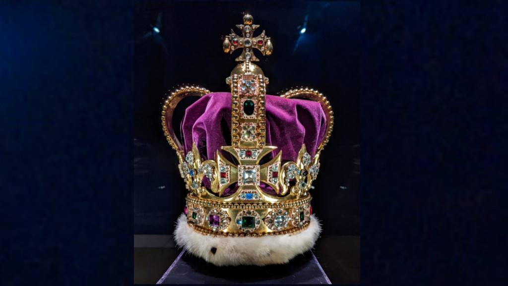 倫敦塔聖愛德華皇冠被移走維修保養 為查理斯三世加冕作準備