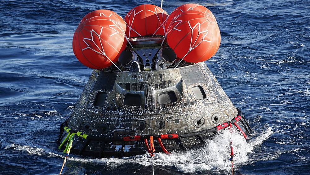 NASA獵戶座號完成繞月 返回地球降落太平洋海面