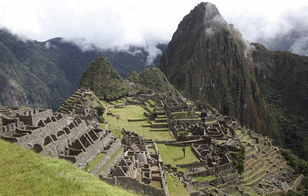 秘魯2內閣部長辭職國會拒提前大選 300旅客困馬丘比丘面臨缺糧