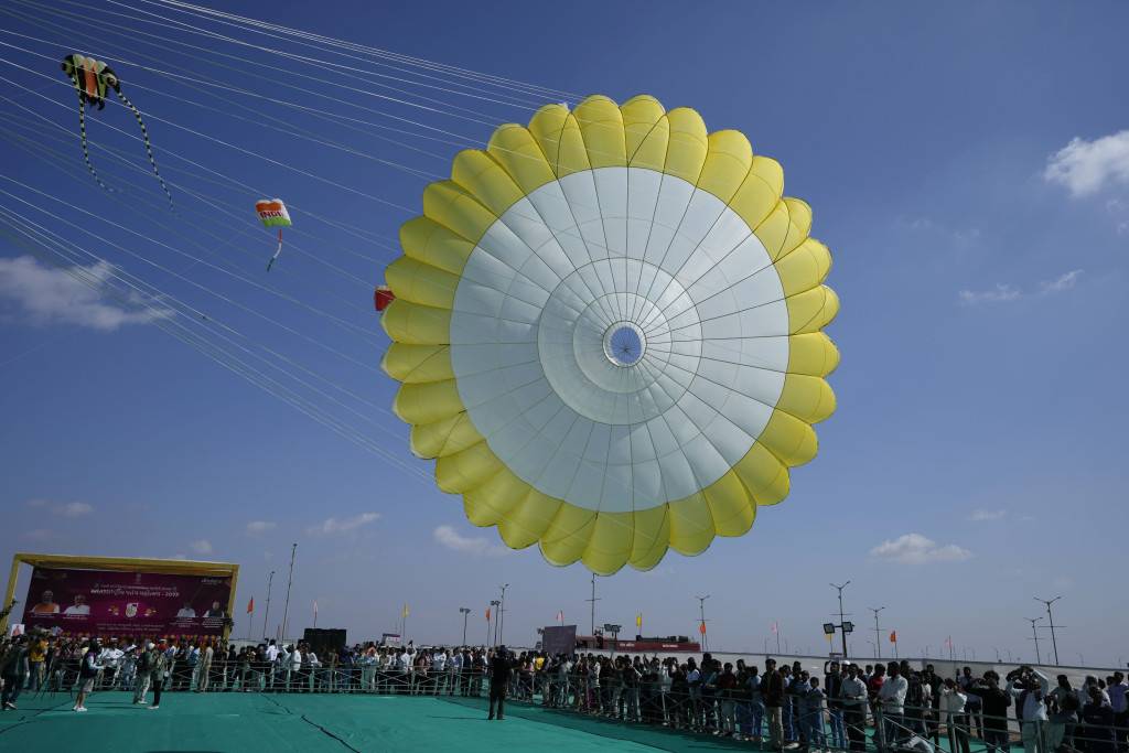 印度風箏節奪命 風箏線割喉6死