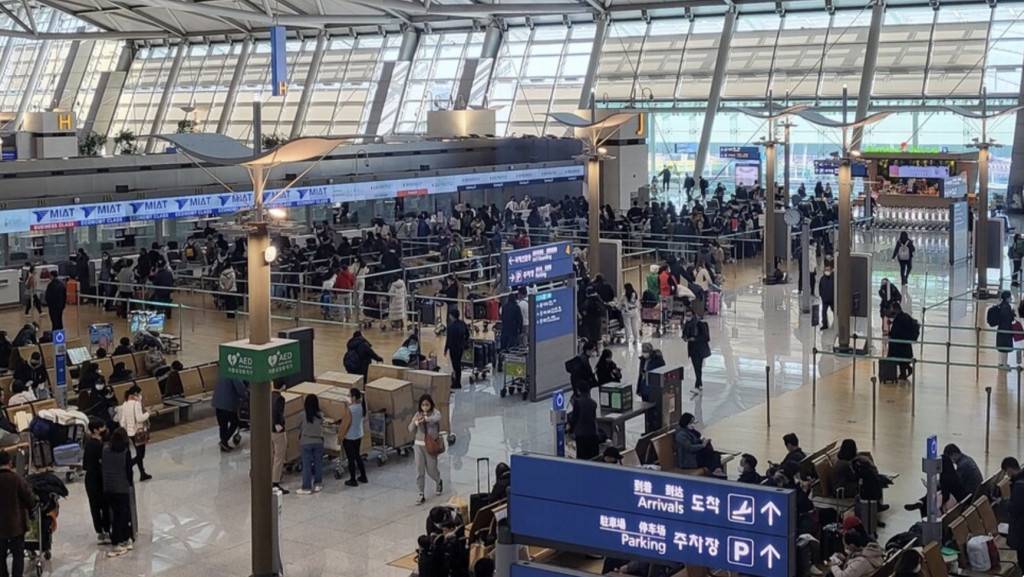 南韓防疫解禁後首個春運  仁川機場客流逾61萬