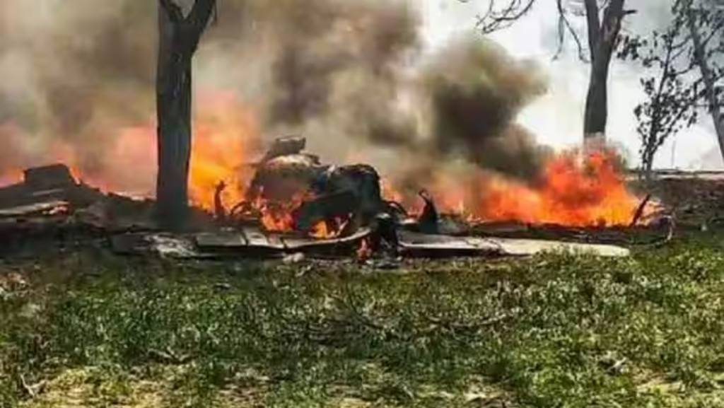 印度空軍連墜兩戰機 2機師獲救1人下落不明