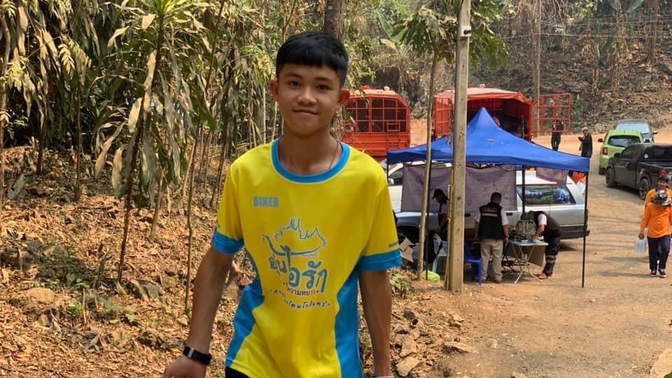 曾困洞窟18天奇迹獲救 泰國少年足球隊長赴英深造驚傳過身