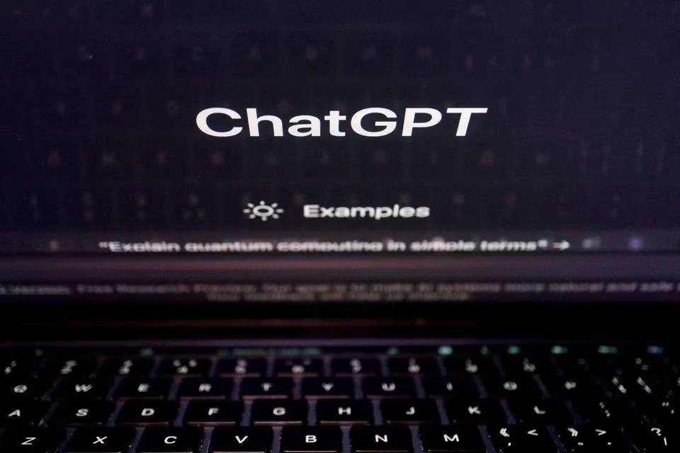 馬斯克傳招募AI研究員 擬打造ChatGPT對手