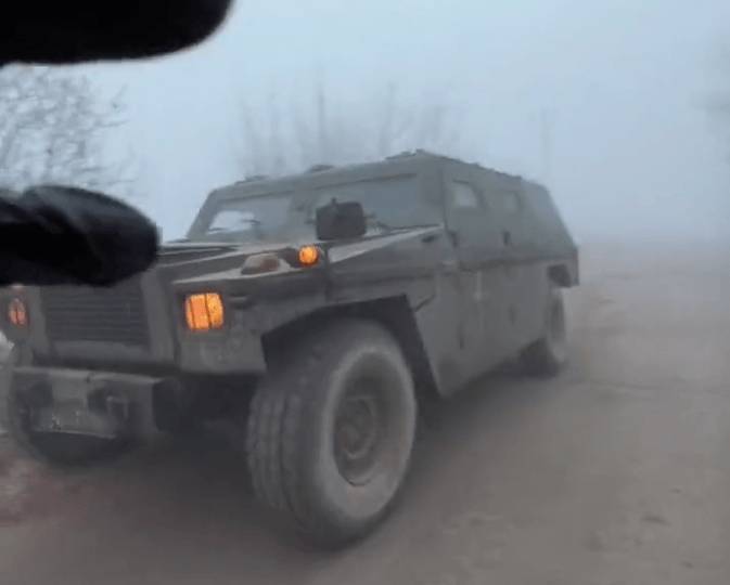 俄烏戰爭｜瑞士製裝甲車現身俄烏衝突前線 當局緊急調查